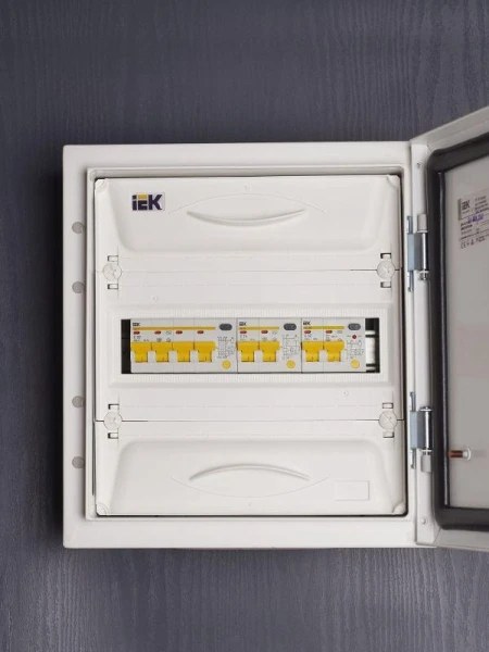 IEK MAD10-2-016-C-010