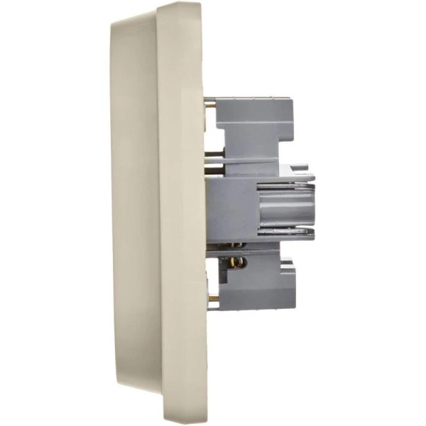 Legrand (группа IEK) 673751