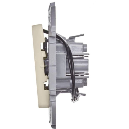 Legrand (группа IEK) 673611