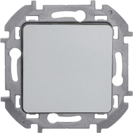 Legrand (группа IEK) 673602