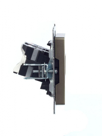 IEK BR-K20-1-K37